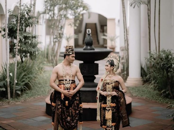 Pernikahan adat jawa