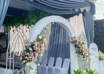 Pernikahan di Gedung vs di Rumah: Mana yang Lebih Cocok untukmu?